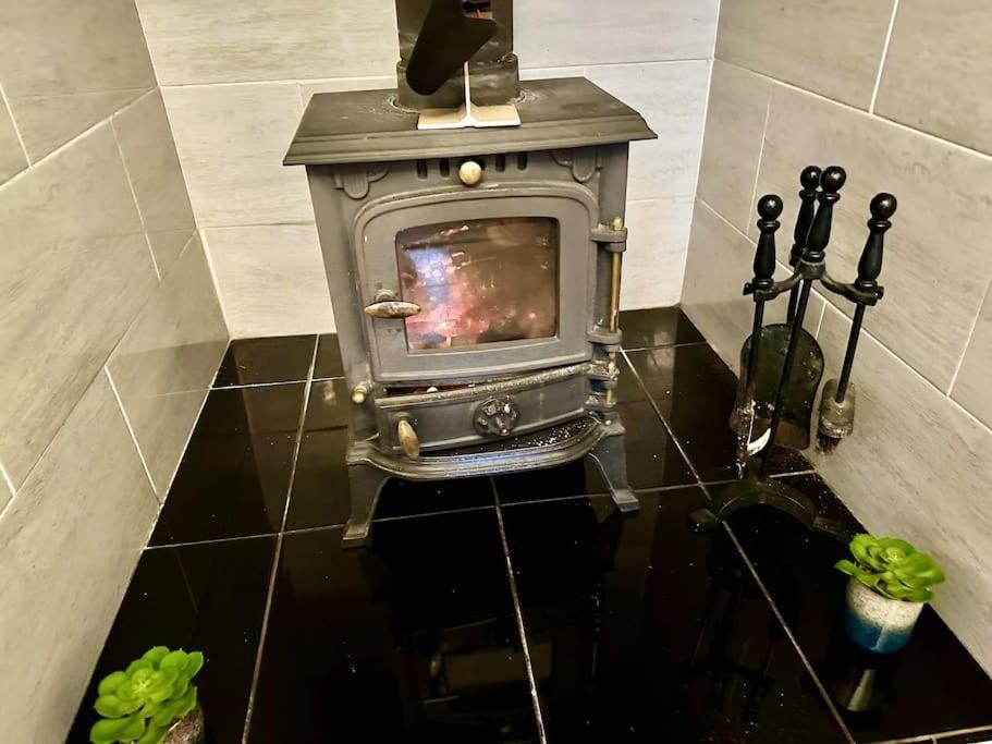 Blaenavon Cottage,Cinema Room,Log Burner מראה חיצוני תמונה
